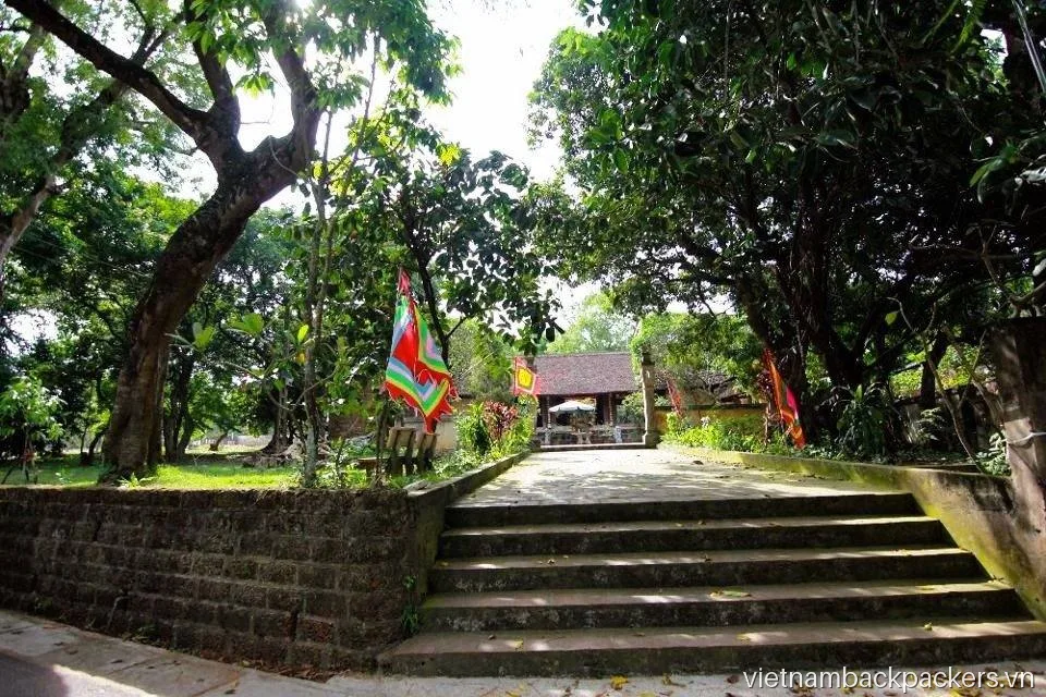 Đền thờ Phùng Hưng