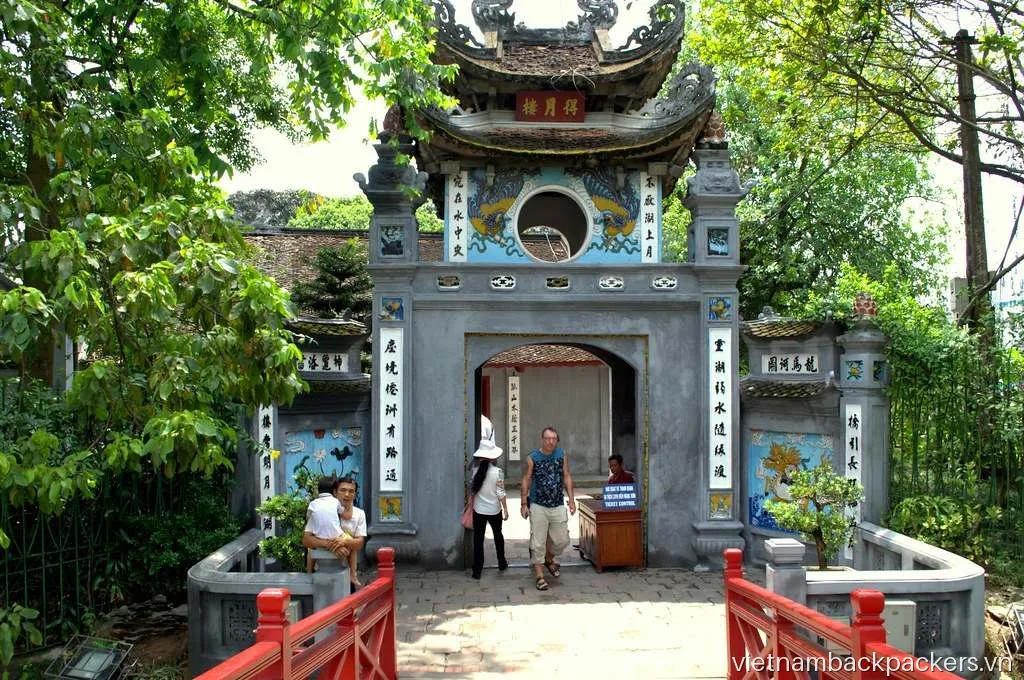 Đền Ngọc Sơn